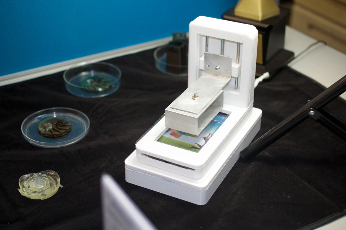 taiwan-tech-phone-3D-printer